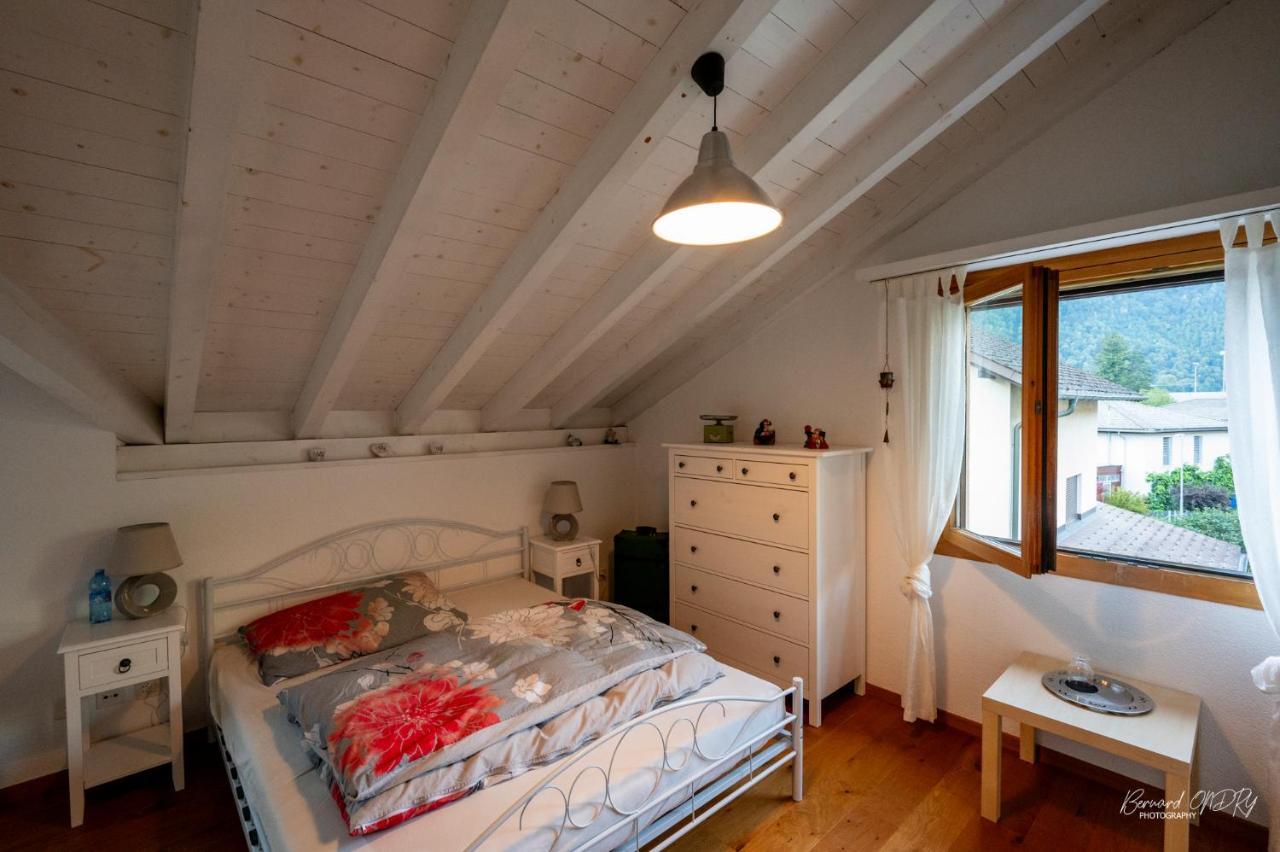 Zimmer Mit Eigenem Badezimmer Nafels Bagian luar foto